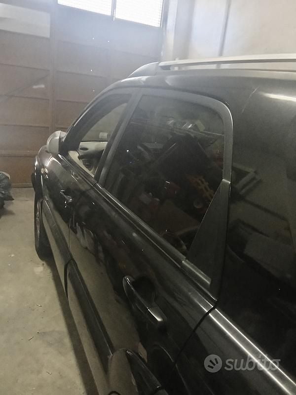 Usata Kia Sportage 140 CV (102 kW) 2006 Nero SUV
