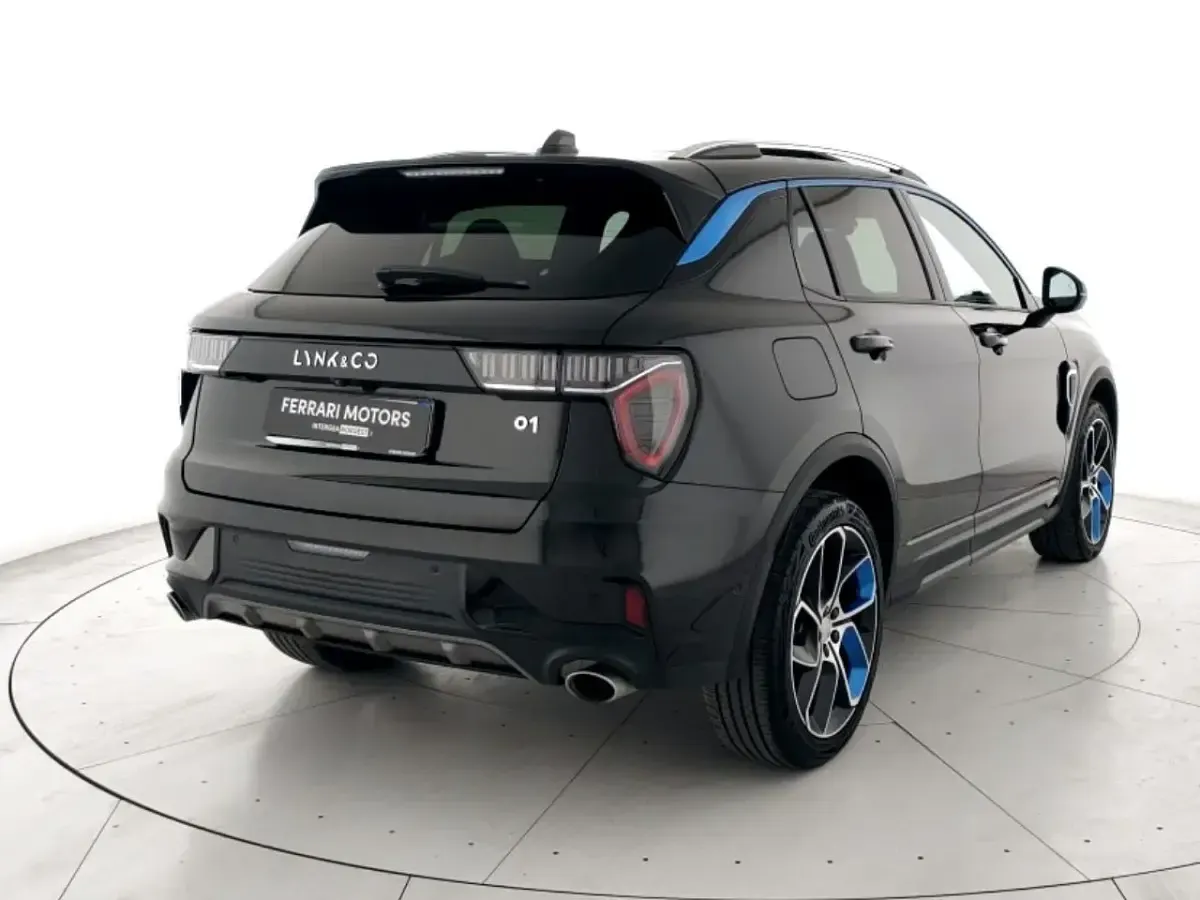 Usata Lynk & Co 01 180 CV (132 kW) 2024 Nero SUV