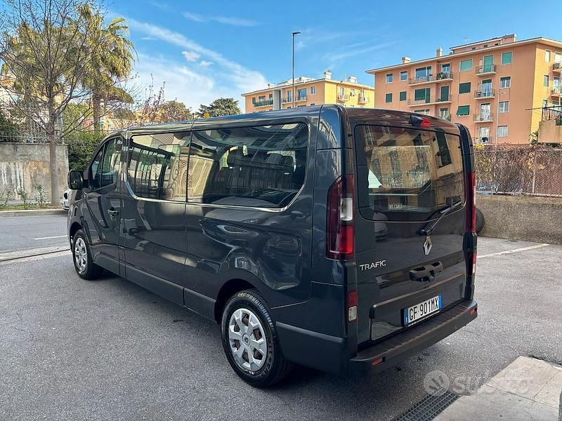 Usata Renault Trafic Intens 110 CV (80 kW) 2021 Grigio Monovolume