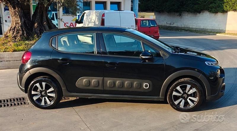 Usata Citroën C3 PureTech 83 CV (61 kW) 2019 Nero Utilitaria