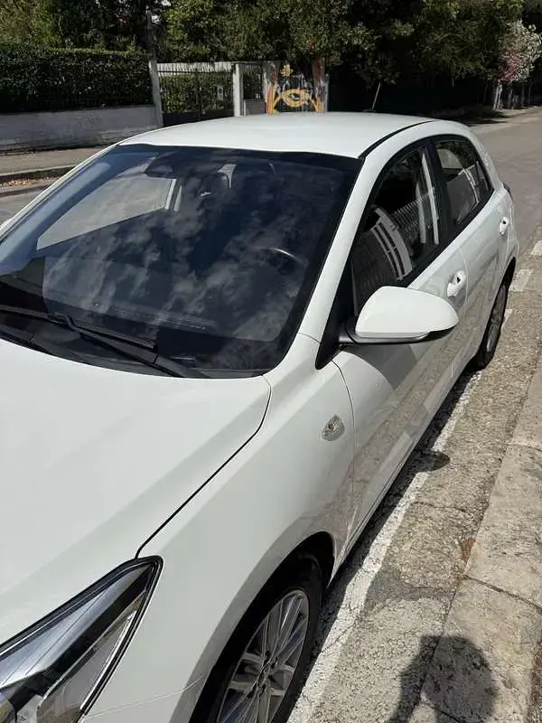 Usata Kia Rio 75 CV (55 kW) 2022 Berlina