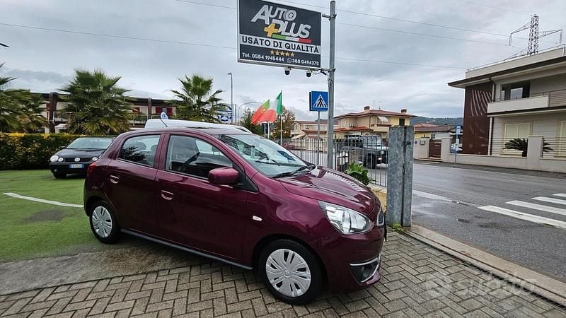 Viola Usata 2019 Mitsubishi Space Star Invite Tre volumi | 8500 € (Buon prezzo) - Immagine 1/4