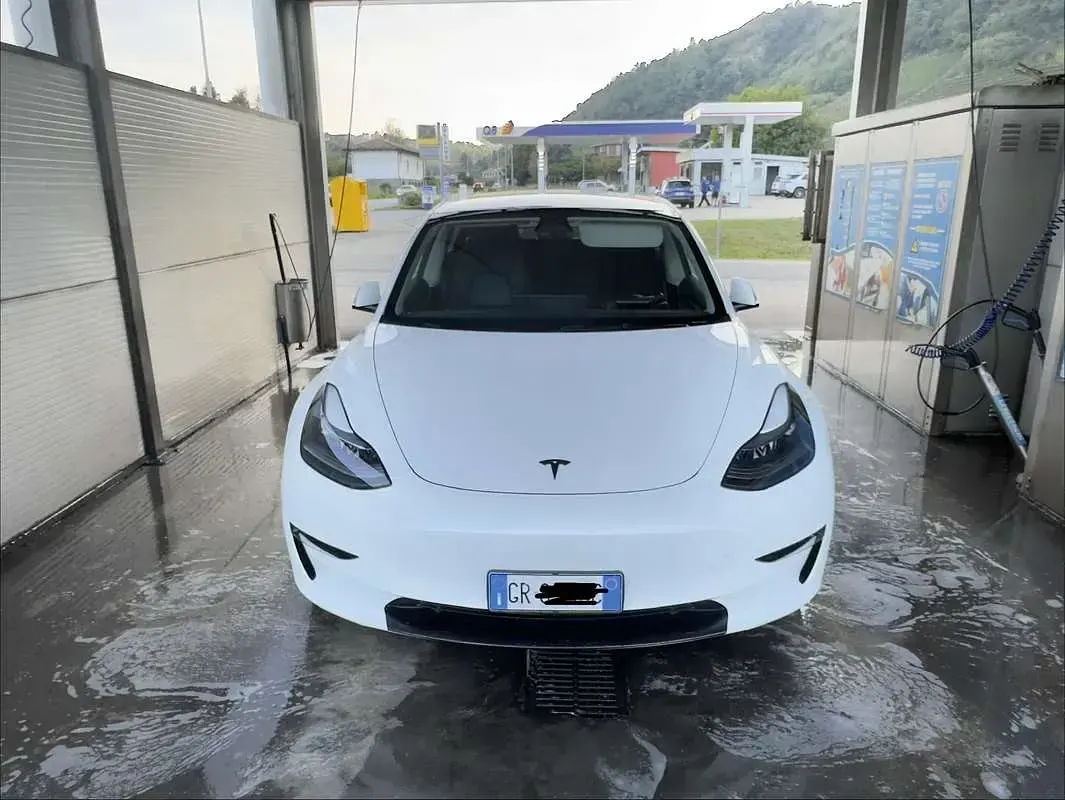 Usata Tesla Model 3 Performance 155 kW (211 CV) 2023 Bianco Berlina