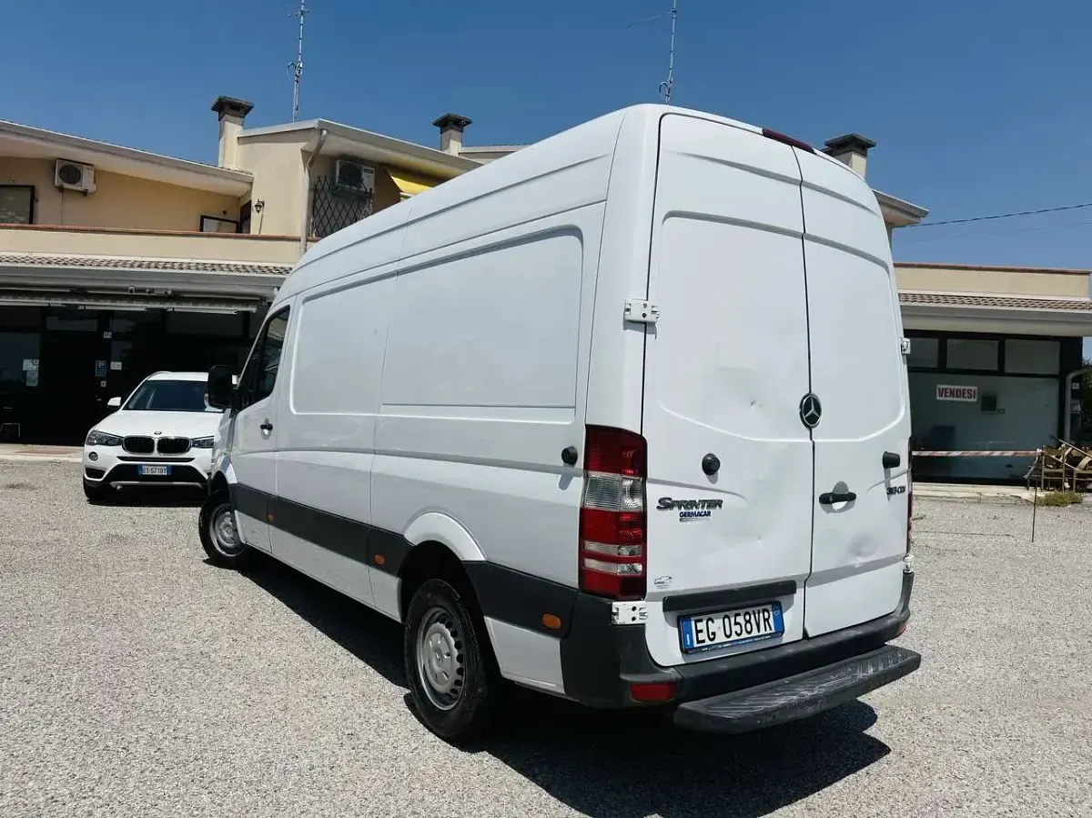 Usata Mercedes Sprinter 129 CV (94 kW) 2011 Bianco Furgone