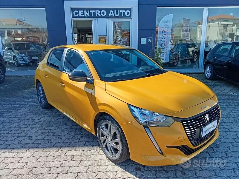 Usata Peugeot 208 Active 101 CV (74 kW) 2022 Giallo Utilitaria