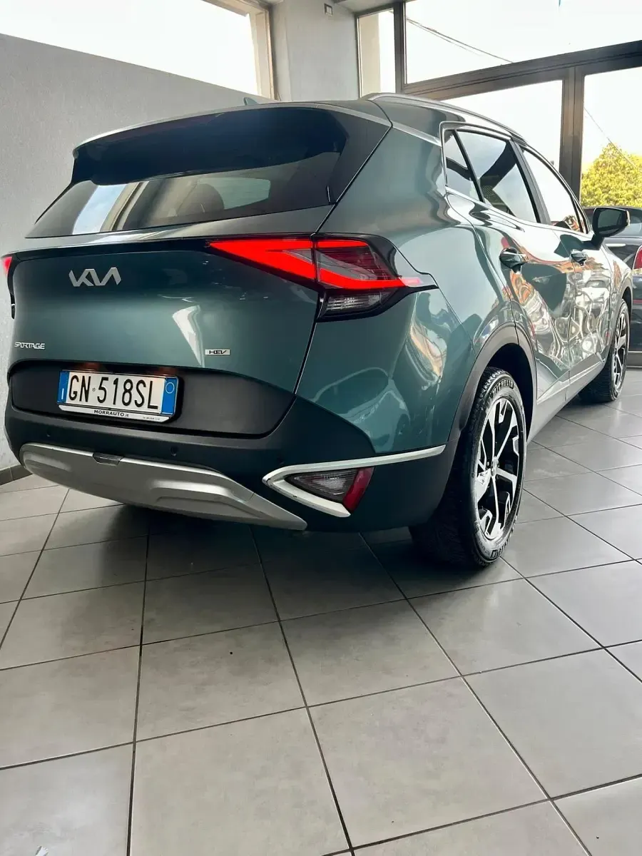 Usata Kia Sportage Style 179 CV (131 kW) 2023 Verde SUV