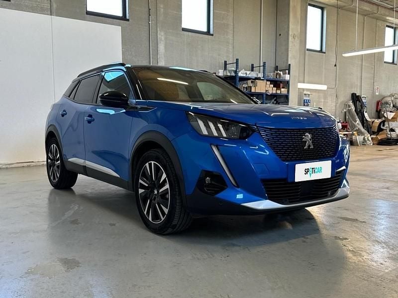 Usata Peugeot e-2008 GT 100 kW (136 CV) 2022 Blu/azzurro SUV