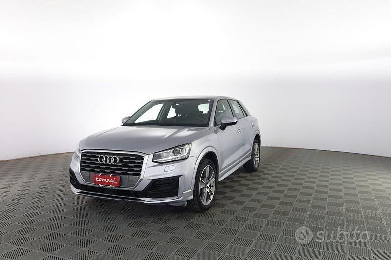 Usata Audi Q2 Design 115 CV (84 kW) 2020 Grigio SUV