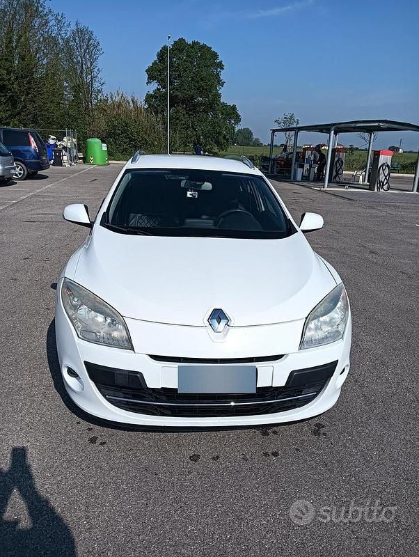 Usata Renault Mégane GrandTour 130 CV (95 kW) 2010 Bianco Station wagon