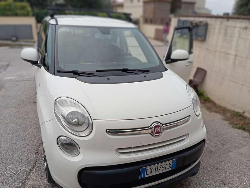 Usata Fiat 500L Living 85 CV (62 kW) 2014 Bianco Monovolume