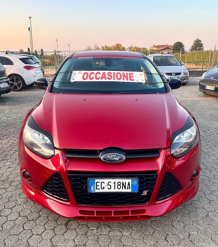 Usata Ford Focus 150 CV (110 kW) 2011 Rosso Berlina