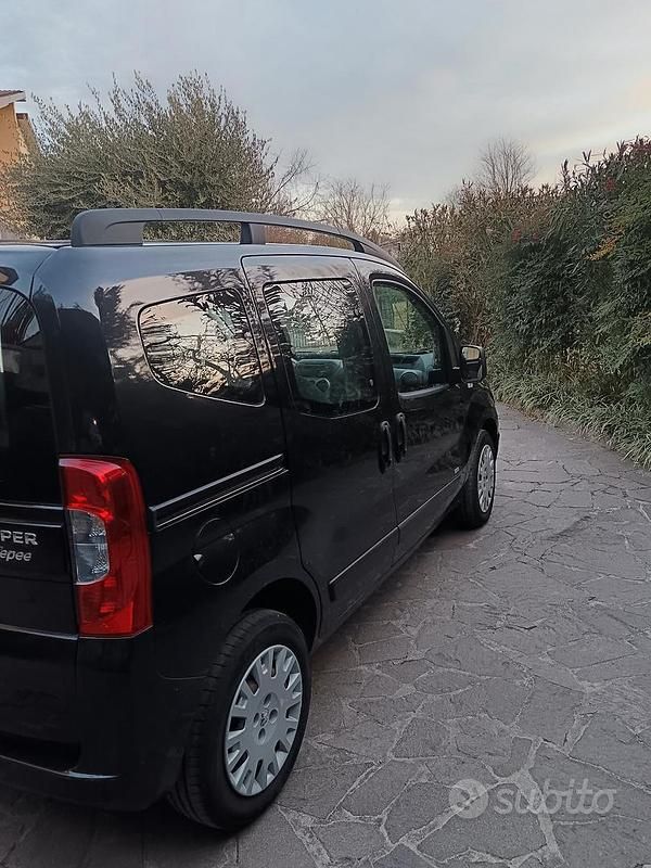 Usata Peugeot TePee 75 CV (55 kW) 2015 Nero Monovolume