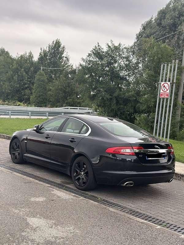 Usata Jaguar XF Premium Luxury 133 CV (97 kW) 2008 Nero Berlina
