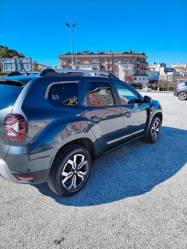 Usata Dacia Duster Prestige 116 CV (85 kW) 2022 Grigio SUV