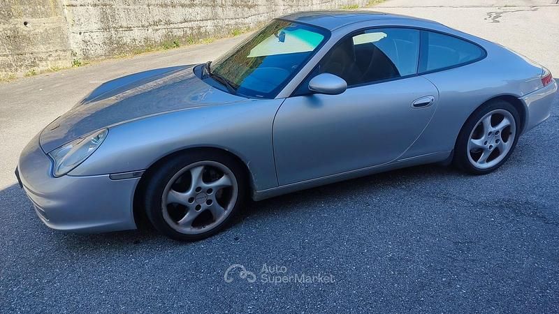 Usata Porsche 911 320 CV (235 kW) 2001 Argento Coupé