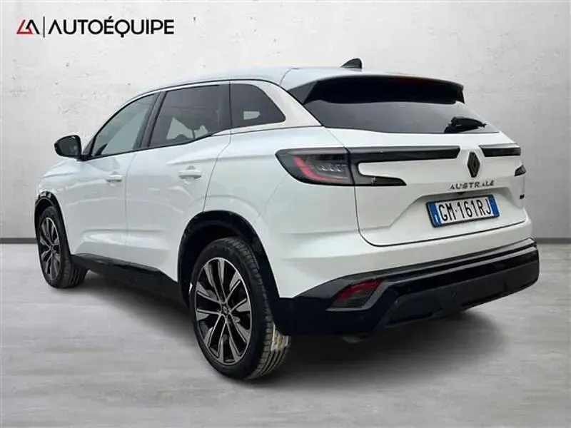 Usata Renault Austral Techno 200 CV (147 kW) 2023 Bianco SUV