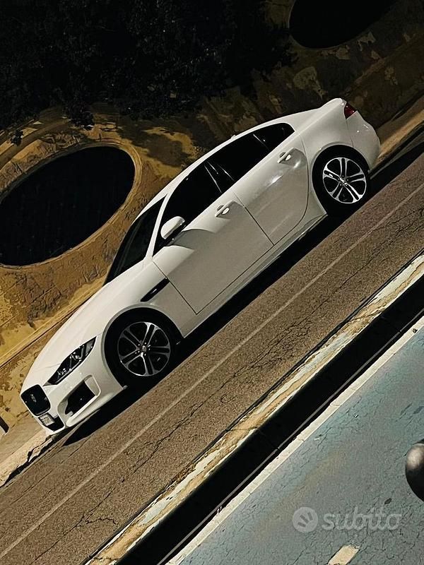 Usata Jaguar XE 2016 Bianco Berlina