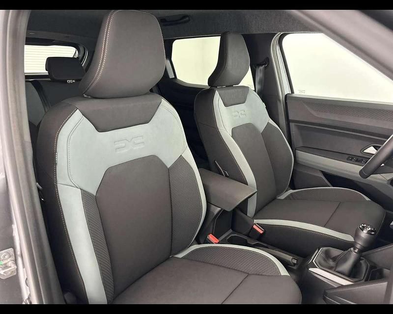 Nuova Dacia Duster Extreme 122 CV (89 kW) 2026 Grigio scisto SUV