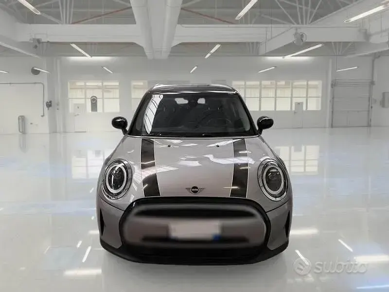 Usata Mini Cooper Classic 136 CV (100 kW) 2023 Grigio Utilitaria