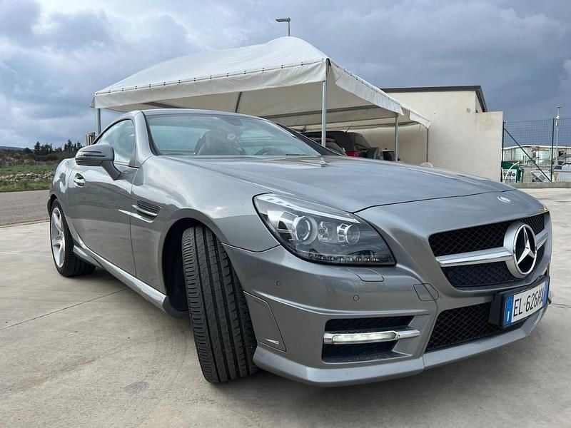 Usado Mercedes SLK250 Premium 204 CV (150 kW) 2012 Gris Descapotable