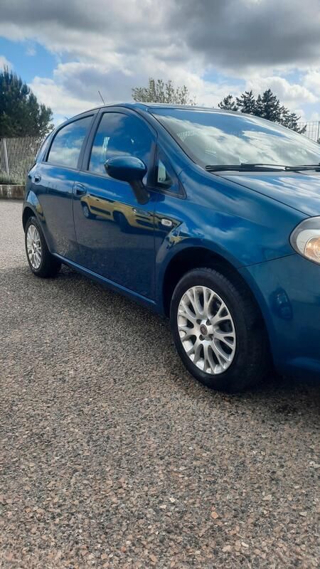 Usata Fiat Punto Evo Active 77 CV (56 kW) 2011 Blu Utilitaria