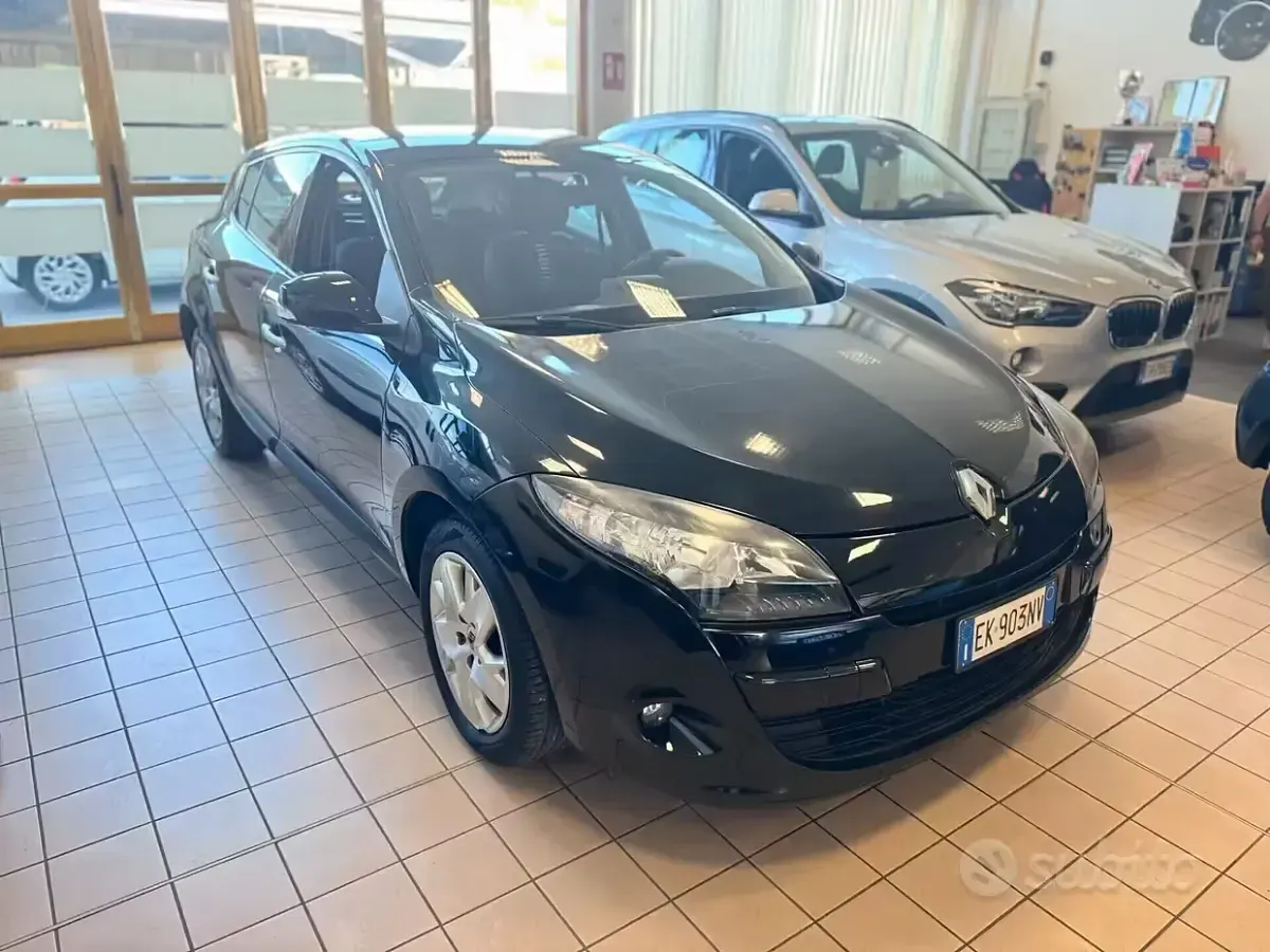 Usata Renault Mégane 110 CV (80 kW) 2011 Nero Berlina