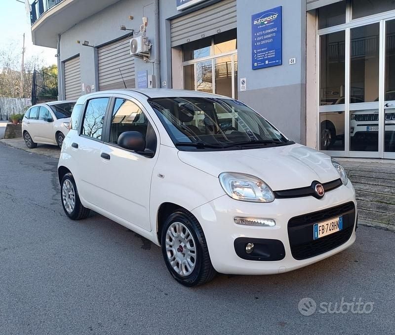 Usata Fiat Panda Easy 69 CV (50 kW) 2015 Bianco Berlina