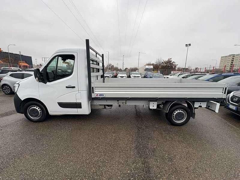 Usata Renault Master 145 CV (106 kW) 2023 Bianco Berlina