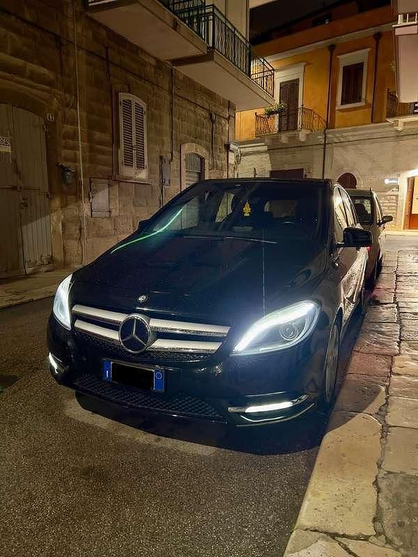 Usata Mercedes B180 Edition 109 CV (80 kW) 2014 Monovolume