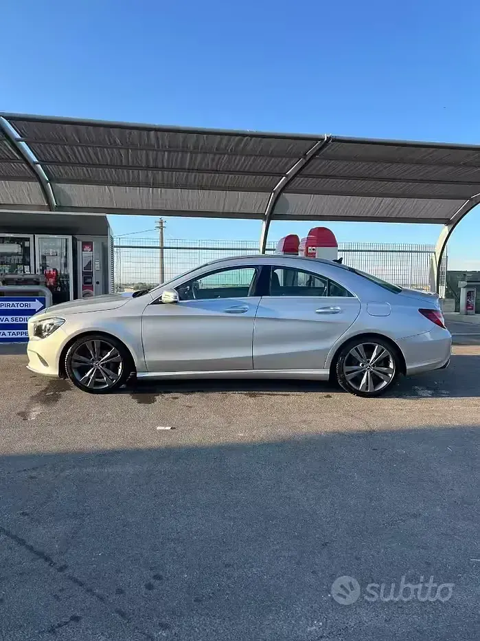 Usata Mercedes CLA180 109 CV (80 kW) 2017 Berlina