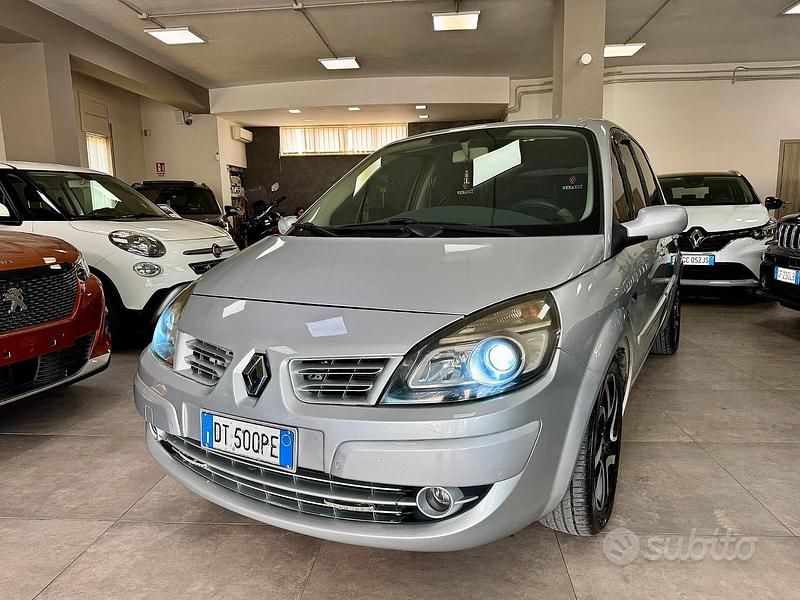Usata Renault Scénic III Dynamique 130 CV (95 kW) 2009 Grigio Monovolume