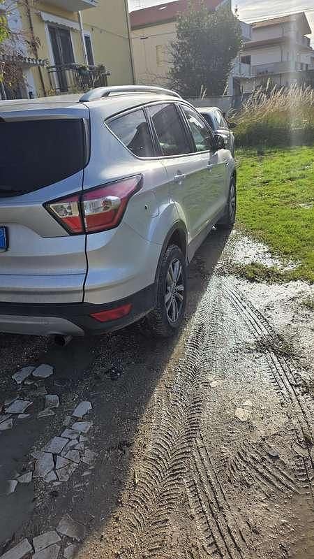 Usata Ford Kuga Business Edition 120 CV (88 kW) 2017 SUV