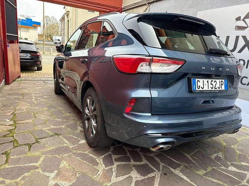 Usata Ford Kuga ST-Line 120 CV (88 kW) 2022 Blu/azzurro SUV