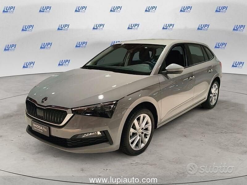 Usata Skoda 110 R Style 110 CV (80 kW) 2024 Gray Berlina
