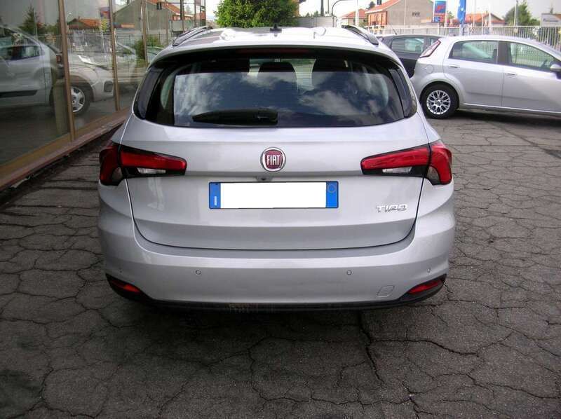 Usata Fiat Tipo Lounge 120 CV (88 kW) 2019 Argento Station wagon