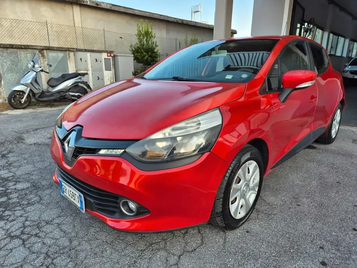 Usata Renault Clio IV 72 CV (52 kW) 2013 Rosso Berlina