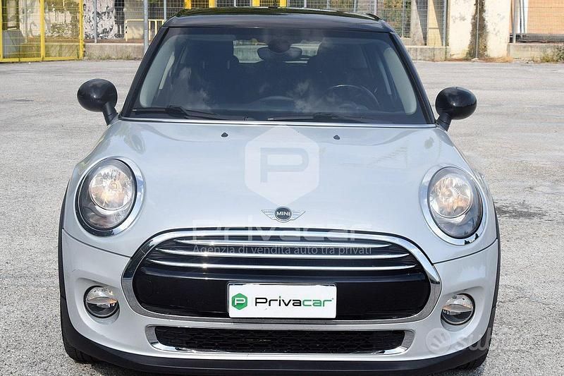 Usata Mini Cooper D Business 116 CV (85 kW) 2015 Grigio Utilitaria