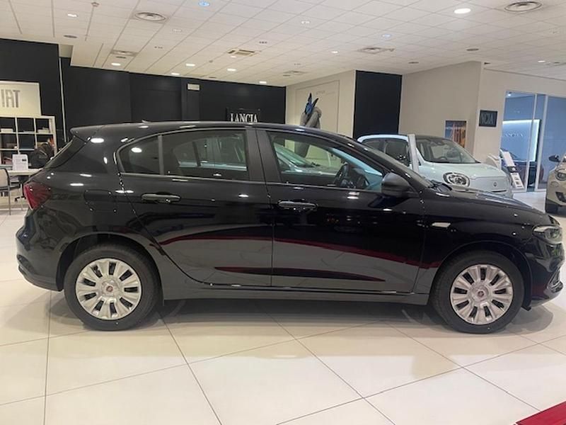 Usata Fiat Tipo 130 CV (95 kW) 2024 Nero Berlina