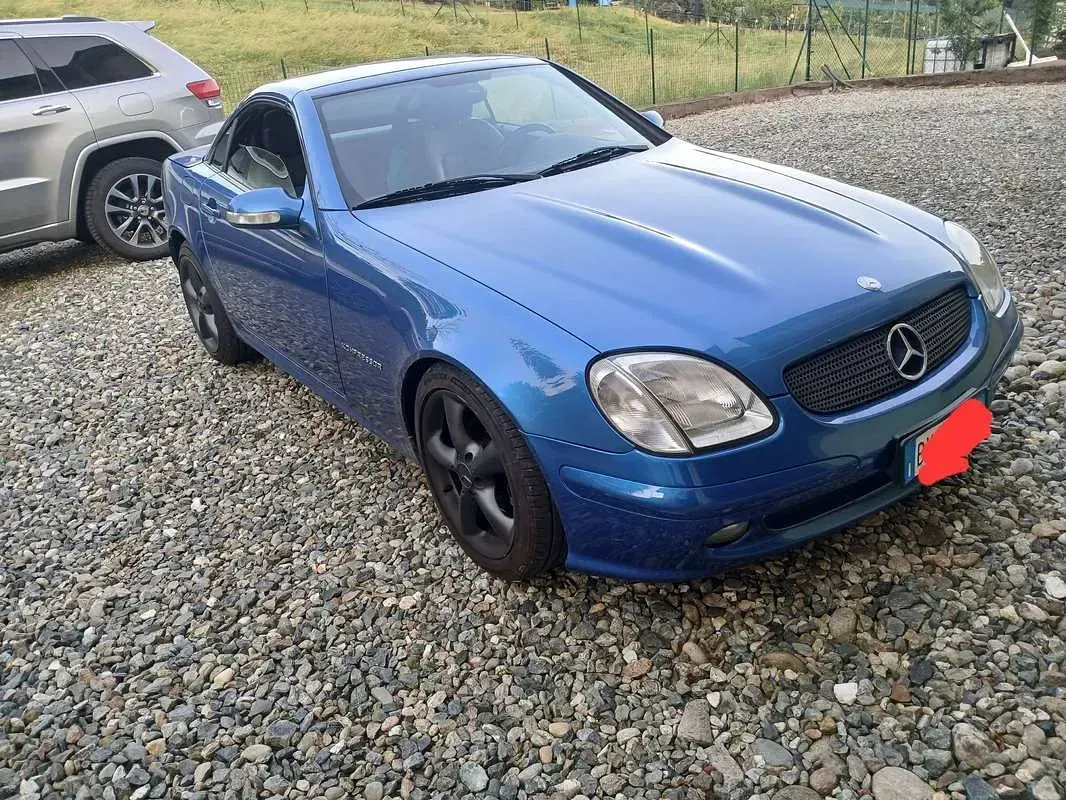 Usata Mercedes SLK200 163 CV (119 kW) 2002 Blu/azzurro Cabrio
