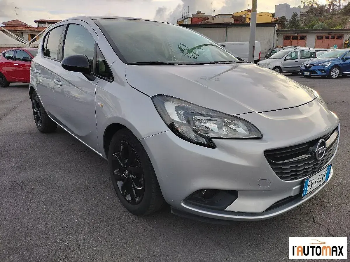 Usata Opel Corsa 71 CV (52 kW) 2019 Argento Berlina