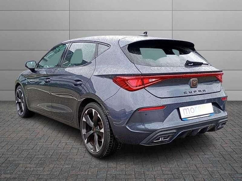 Usata Cupra Leon 150 CV (110 kW) 2023 Argento Utilitaria