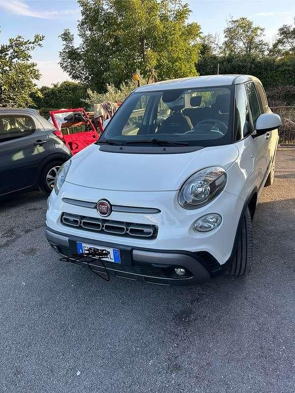 Usata 2019 Fiat 500L Cross Monovolume | 11.000 € (Ottimo prezzo) - Immagine 1/4