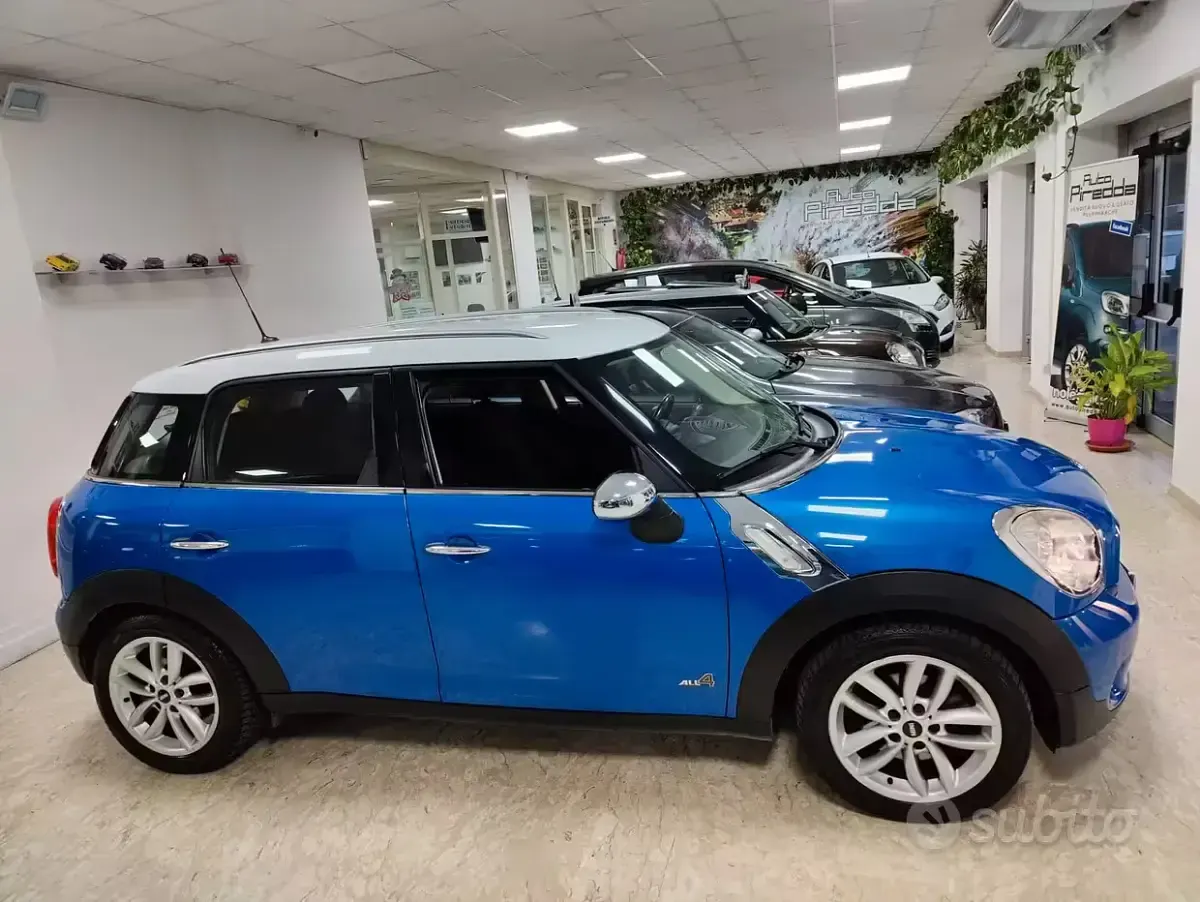 Usata Mini Cooper D Countryman 111 CV (81 kW) 2011 Bluazzurro SUV