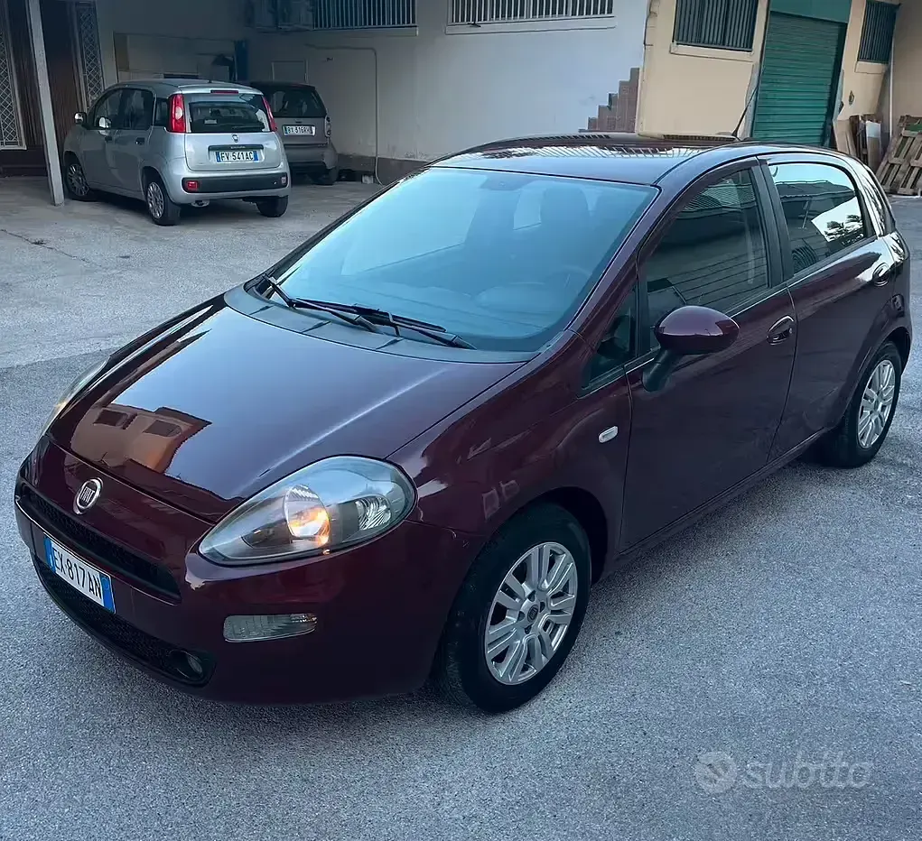 Usata Fiat Punto Evo Lounge 69 CV (50 kW) 2013 Marrone Utilitaria