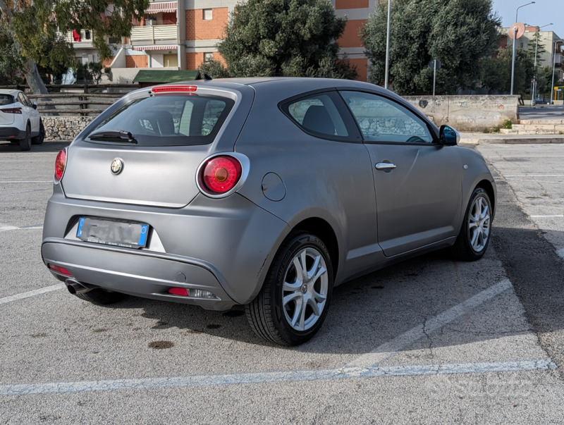 Usato 2011 Alfa Romeo MiTo 1.4 Benzin 105 CV (5.000 €)