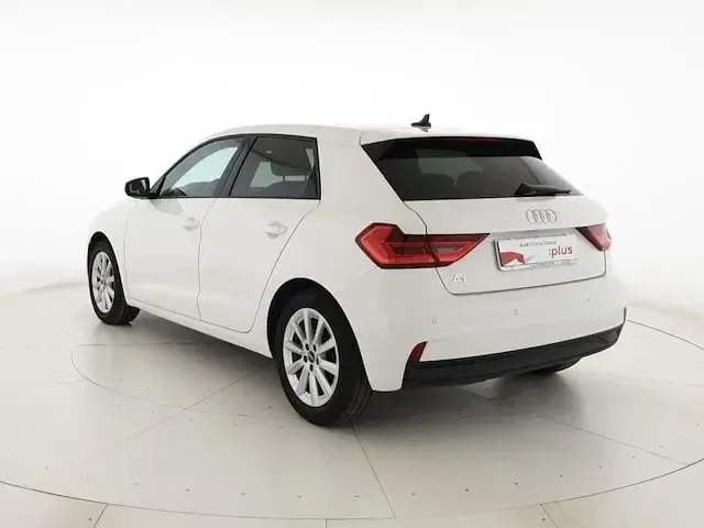 Usata Audi A1 Sportback Business 95 CV (69 kW) 2023 Bianco cortina Utilitaria