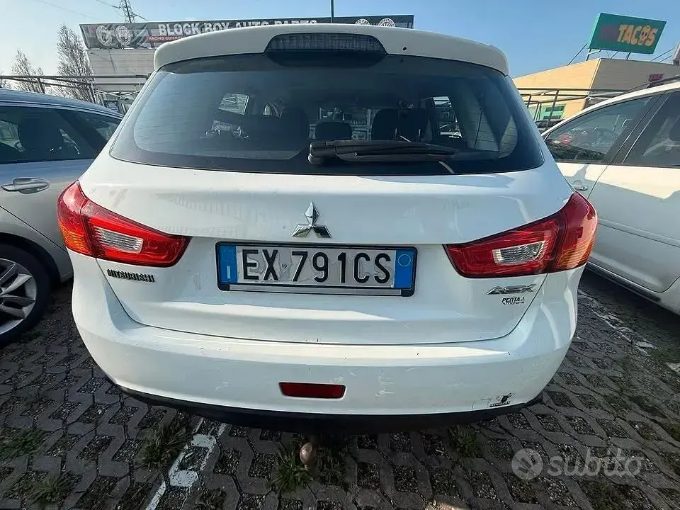 Usata Mitsubishi ASX Intense 117 CV (86 kW) 2014 Bianco SUV