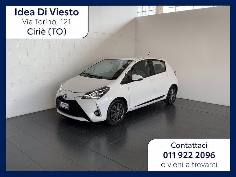 Usata Toyota Yaris Hybrid Active 101 CV (74 kW) 2017 Bianco Utilitaria