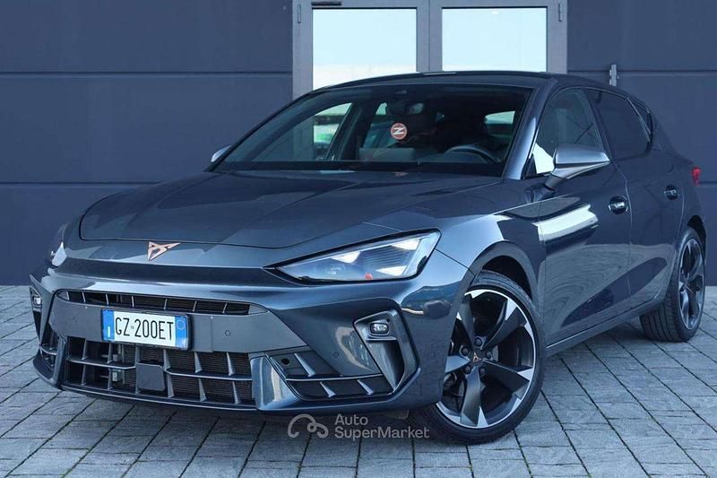 Usado Cupra Leon 150 CV (110 kW) 2025 Gris Berlina