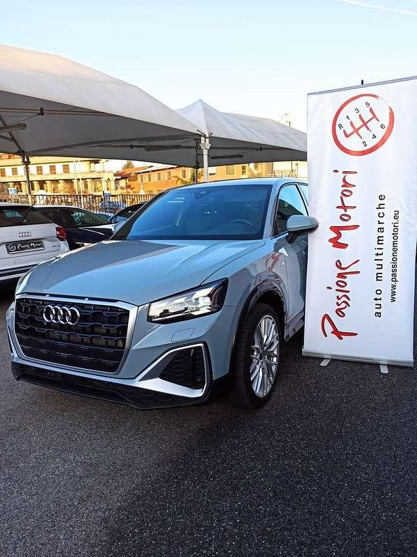 Usata Audi Q2 S-Line 150 CV (110 kW) 2025 Grigio freccia SUV